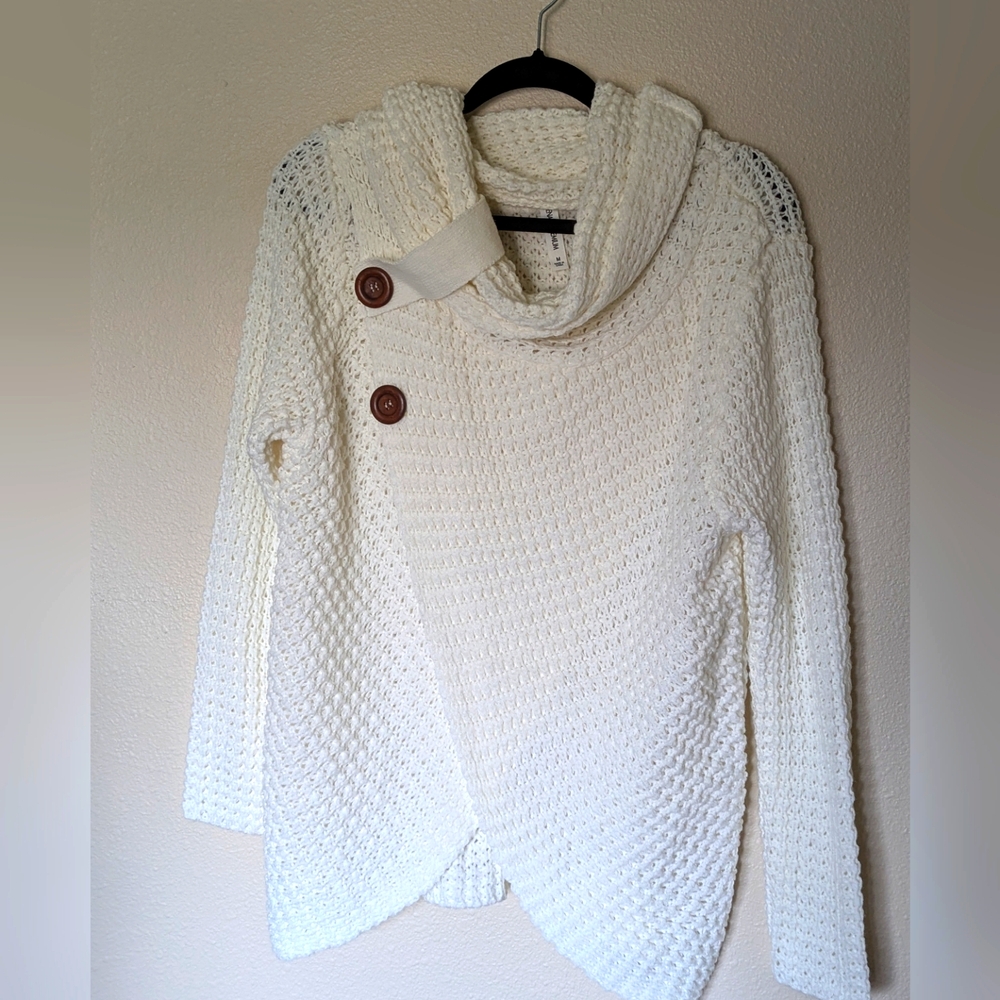 NWOT Zenana Premium Ivory Cowl Neck Sweater Size M
